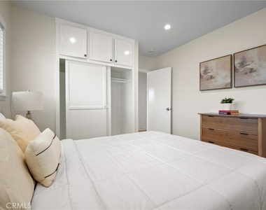 13352 Kelly Street - Photo Thumbnail 10