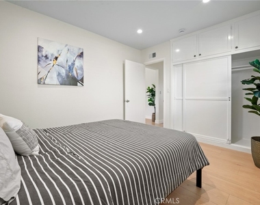 13352 Kelly Street - Photo Thumbnail 12