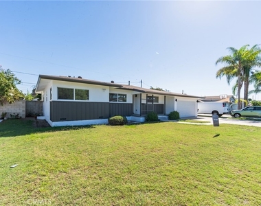 13352 Kelly Street - Photo Thumbnail 17