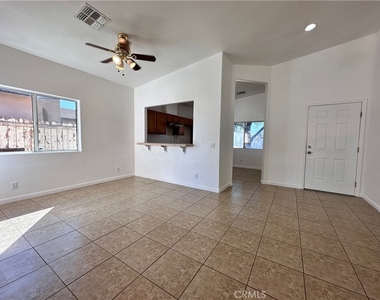 16320 Avenida Monteflora - Photo Thumbnail 10