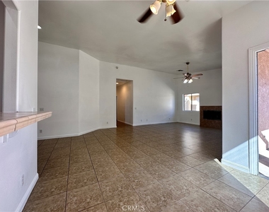 16320 Avenida Monteflora - Photo Thumbnail 11