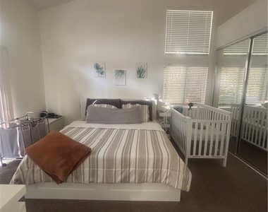 7330 Westwood - Photo Thumbnail 11