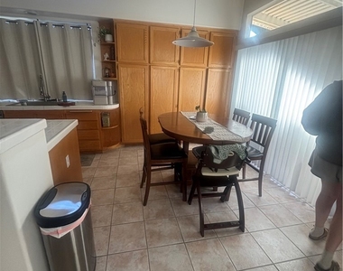 7330 Westwood - Photo Thumbnail 6