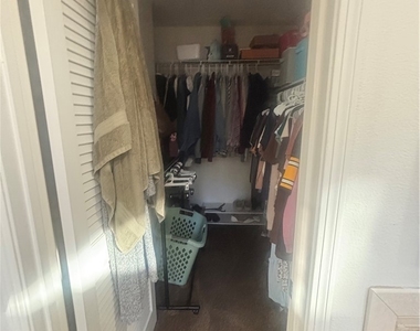 7330 Westwood - Photo Thumbnail 9
