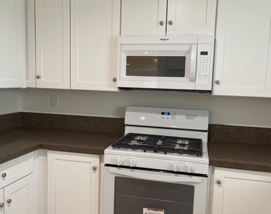 1140 Deseret Avenue - Photo Thumbnail 14