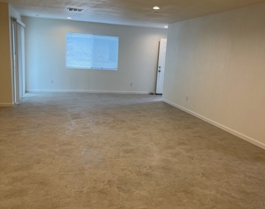 1140 Deseret Avenue - Photo Thumbnail 4