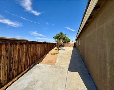 10307 Butte Street - Photo Thumbnail 21