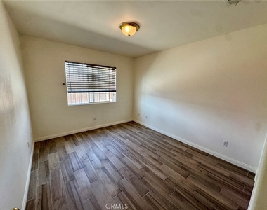 10307 Butte Street - Photo Thumbnail 15