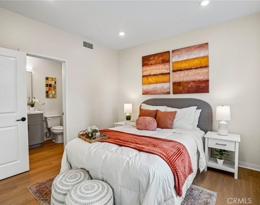 1205 W Badillo Street - Photo Thumbnail 8