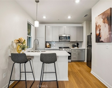 1205 W Badillo Street - Photo Thumbnail 2