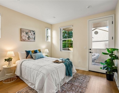 1205 W Badillo Street - Photo Thumbnail 9