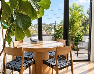 5030 Aldama Street - Photo Thumbnail 5