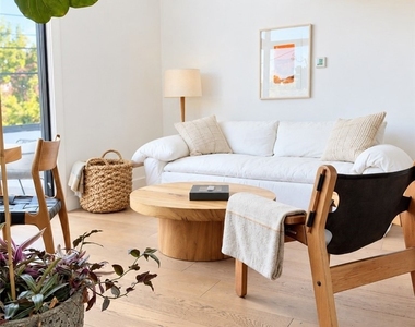 5030 Aldama Street - Photo Thumbnail 4