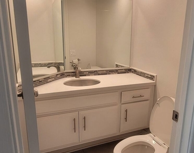 8740 Dartford Place - Photo Thumbnail 7