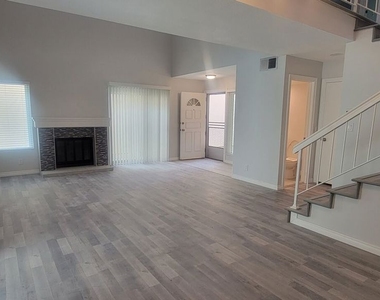 8740 Dartford Place - Photo Thumbnail 5