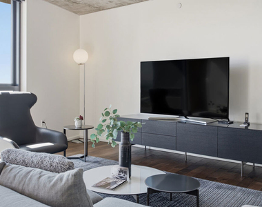 8500 W Sunset Boulevard - Photo Thumbnail 8