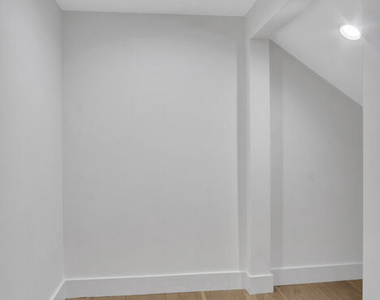 11339 Montana Avenue - Photo Thumbnail 10