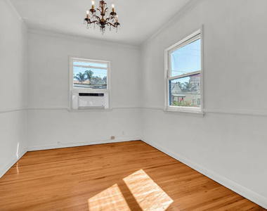 622 1/2 S Cloverdale Avenue - Photo Thumbnail 6