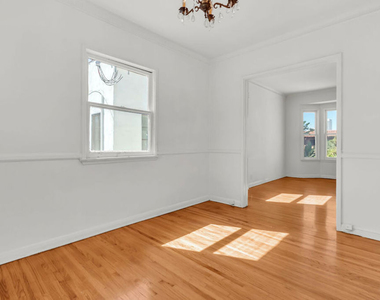 622 1/2 S Cloverdale Avenue - Photo Thumbnail 9