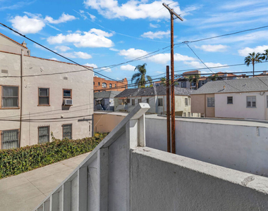 622 1/2 S Cloverdale Avenue - Photo Thumbnail 14