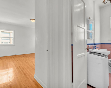 622 1/2 S Cloverdale Avenue - Photo Thumbnail 20