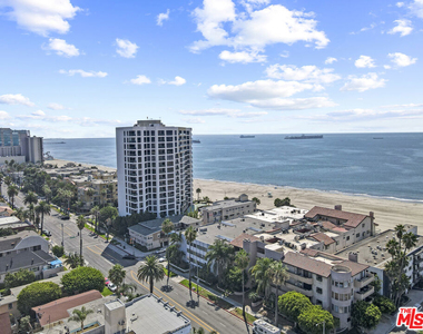 1230 E Ocean Boulevard - Photo Thumbnail 2