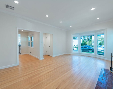 2828 Avenel Street - Photo Thumbnail 5