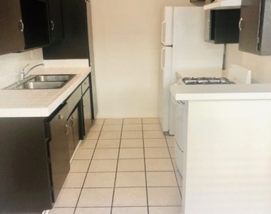 1434 11th Street - Photo Thumbnail 5