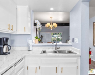 2345 S Cherokee Way - Photo Thumbnail 13