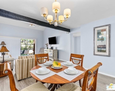 2345 S Cherokee Way - Photo Thumbnail 17