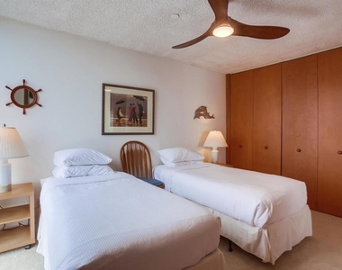 4627 Ocean Blvd - Photo Thumbnail 32