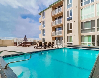 4627 Ocean Blvd - Photo Thumbnail 3