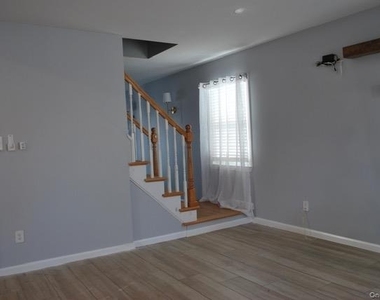 42 13th Avenue - Photo Thumbnail 4