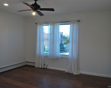 42 13th Avenue - Photo Thumbnail 12
