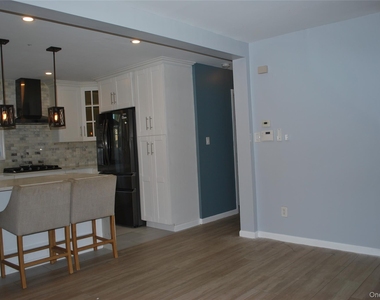 42 13th Avenue - Photo Thumbnail 3