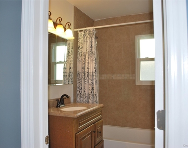 42 13th Avenue - Photo Thumbnail 7
