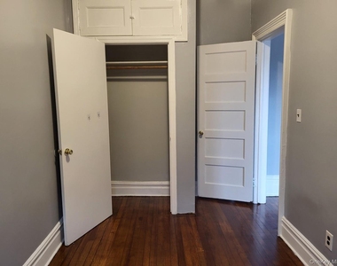 145 S 4th Avenue - Photo Thumbnail 3