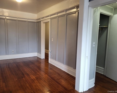 145 S 4th Avenue - Photo Thumbnail 2