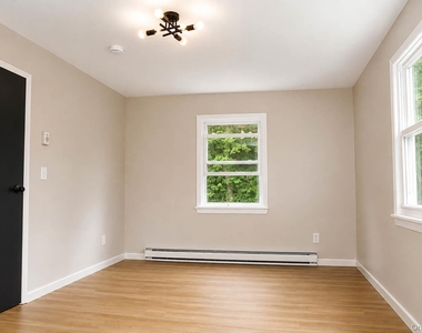 201 Ludingtonville Road - Photo Thumbnail 5