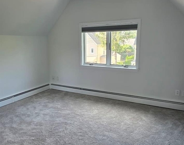 114 Fourth Avenue - Photo Thumbnail 5