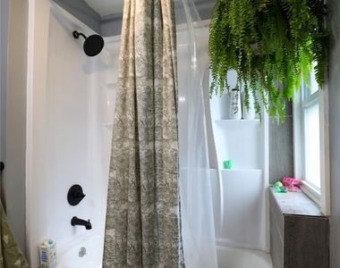 118 Fairview Avenue - Photo Thumbnail 8