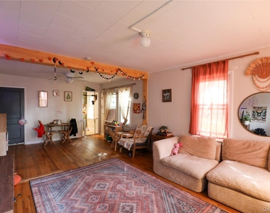 118 Fairview Avenue - Photo Thumbnail 3