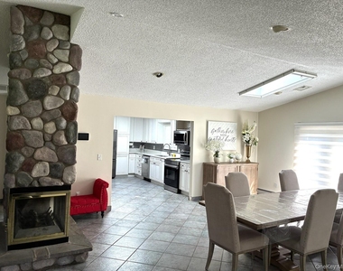 158 Wade Road - Photo Thumbnail 3