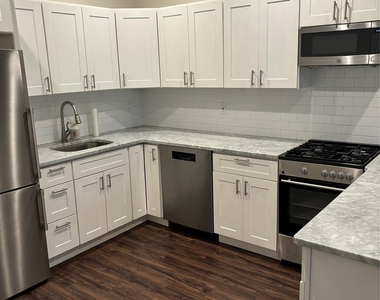 134 Tulip Avenue - Photo Thumbnail 9