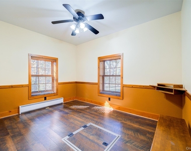 35 Clara Avenue - Photo Thumbnail 9