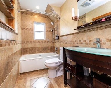 791 Cornwell Avenue - Photo Thumbnail 8