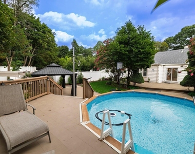 791 Cornwell Avenue - Photo Thumbnail 18