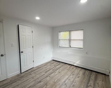 66 Port Avenue - Photo Thumbnail 18