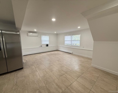 66 Port Avenue - Photo Thumbnail 1