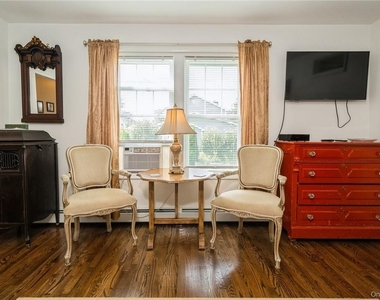 60 Murray Road - Photo Thumbnail 6